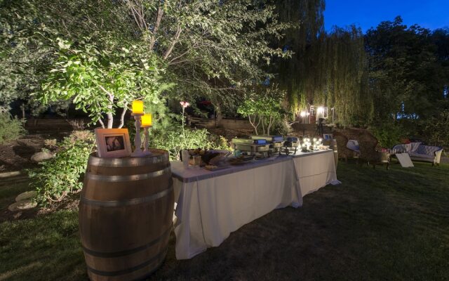 E'Laysa Guesthouse and Vineyard Retreat