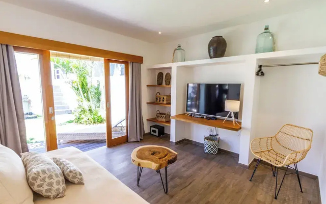 Villa Hana by Alfred in Bali