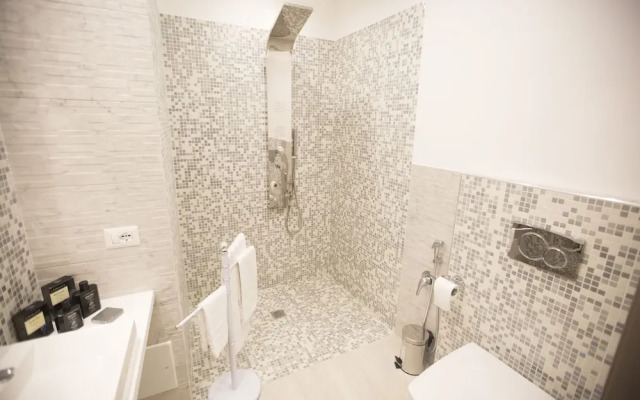 Preluna Central Palace