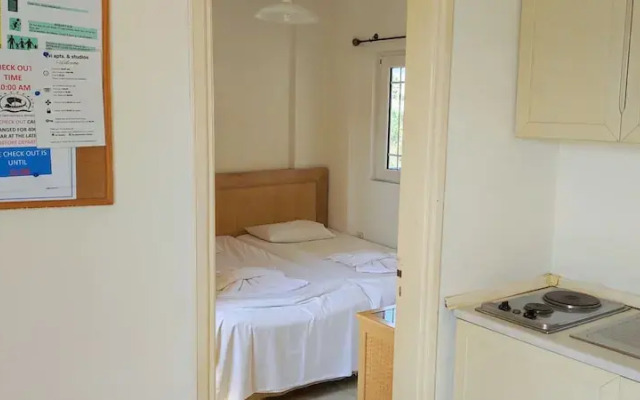Evi Studios & Apartments Pefkos