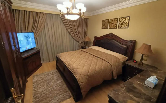 Luxury Apartment In Massaken Sheraton near Cairo Int'l Airport
