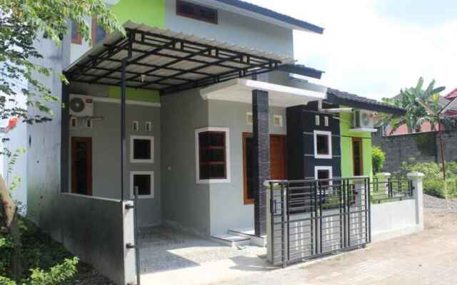 4 Bedroom Homestay at Maguwoharjo 3 by WeStay (WMG3)