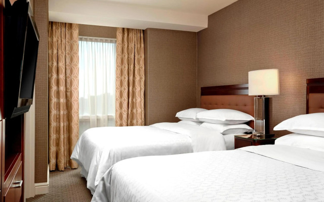 Sheraton Suites Calgary Eau Claire