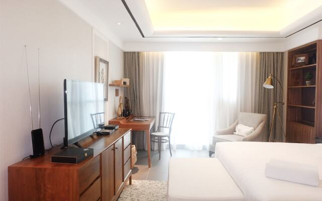 Studio Tropical Modern Living At Kemang Village