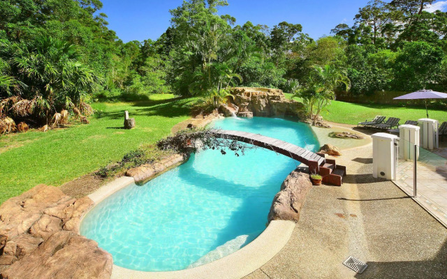 Kingfishers Manor @ Noosa