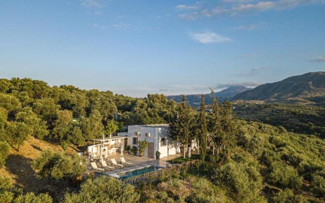 MariAndry Villa, Enchanting Secluded Retreat, By ThinkVilla