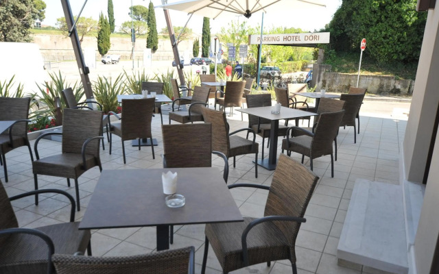 Hotel Dori
