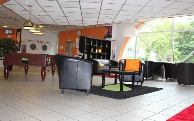 hotelF1 Cergy