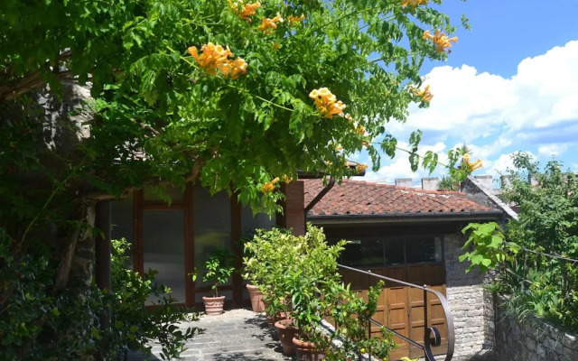 Belvilla by OYO Serene Apartment With Garden