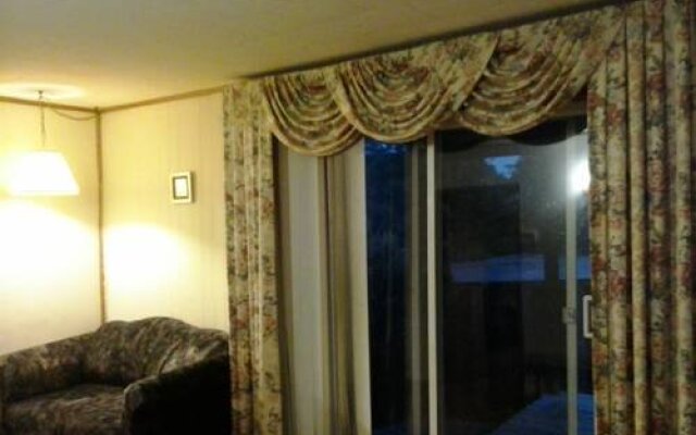 Cobourg Holiday Home