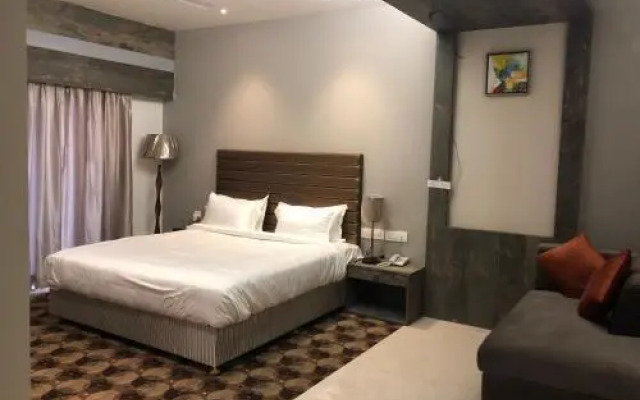 Hotel Sharanam