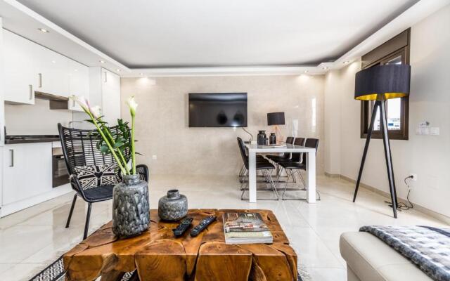 Luxurious 2 Bed Puerto Banús Apt - RDR193