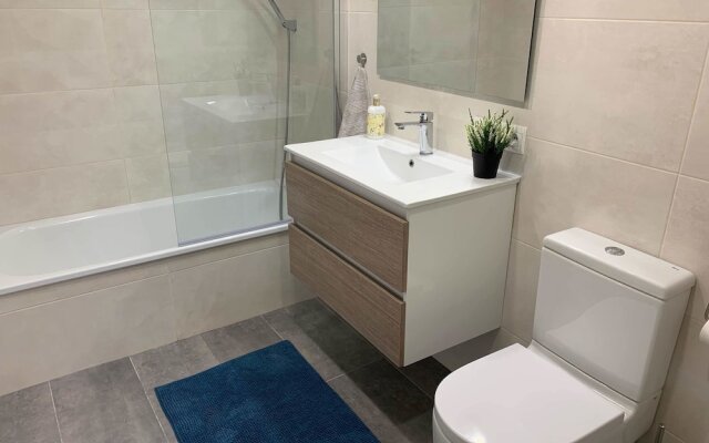 Homely Málaga Obispo con Parking