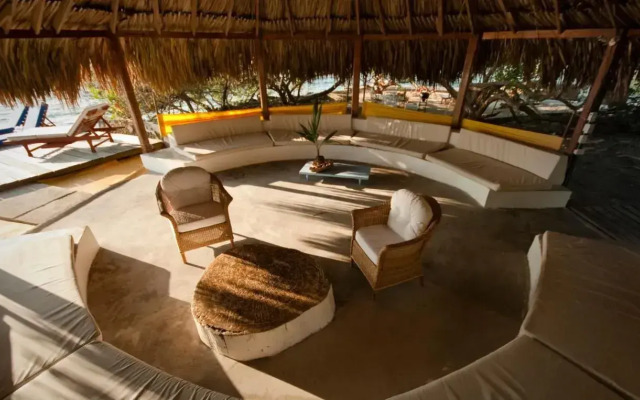 Hotel Coralina Island