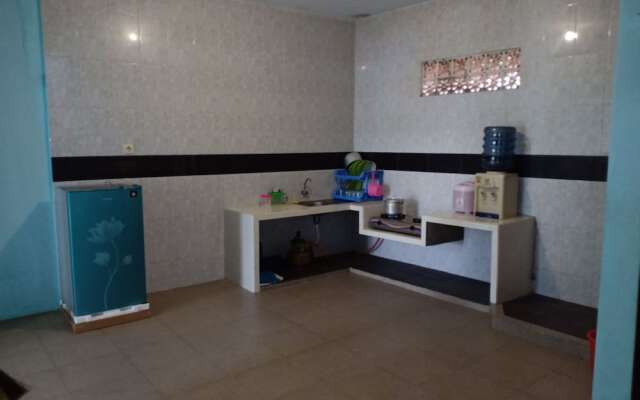 Homestay Omah Seledri Batu