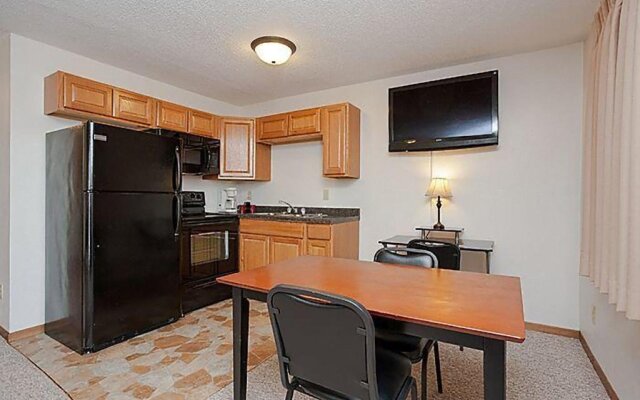 Alexis Park Inn & Suites