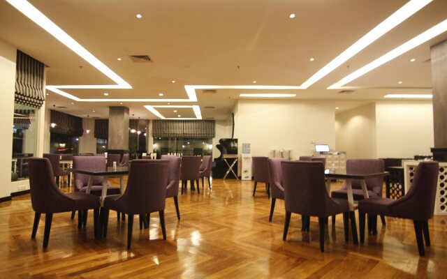 Diradja Hotel