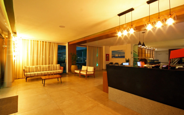 Paradiso Pero Praia Hotel
