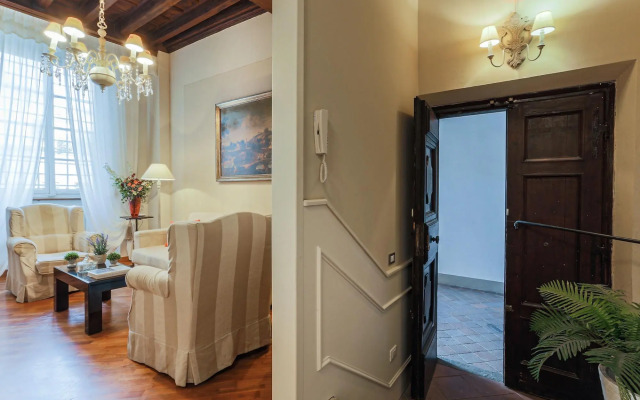 Casa Opera in Lucca With 2 Bedrooms and 2 Bathrooms