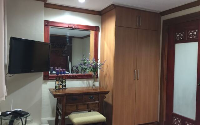 1 Br Robinsons Place Manila - Rpr 09