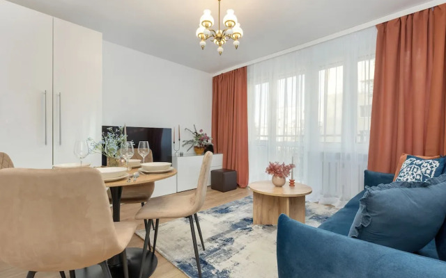 Central Warsaw Apartment by Renters