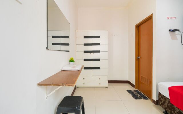 RedDoorz @ Tondano Benhil