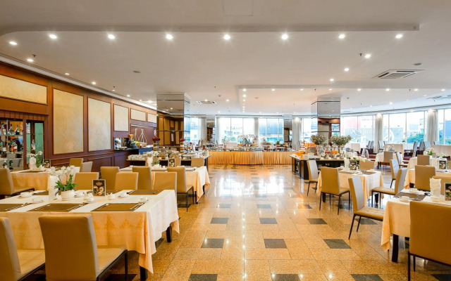 Muong Thanh Luxury Song Han Hotel