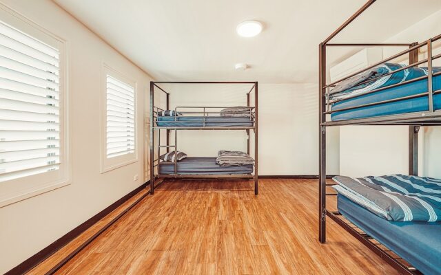 The Surf House - Hostel