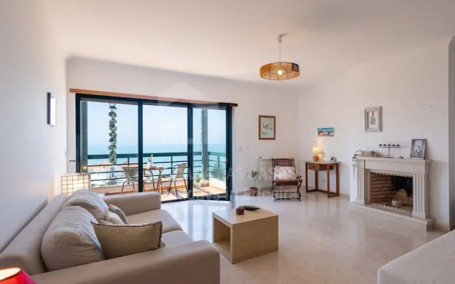 Sonho Azul Apartment by Acasadascasas