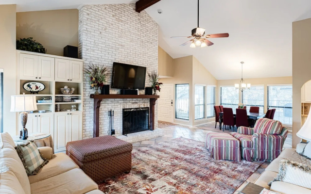Waterfront Home on Lake Travis