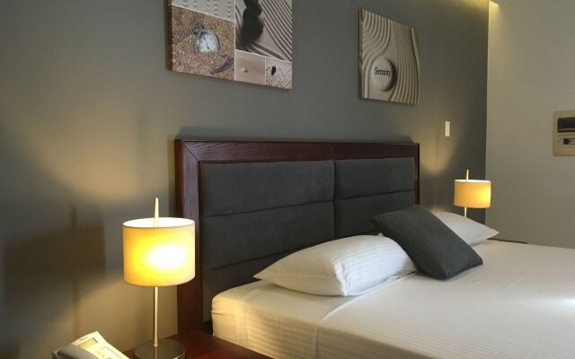 Curacao Suites Hotel