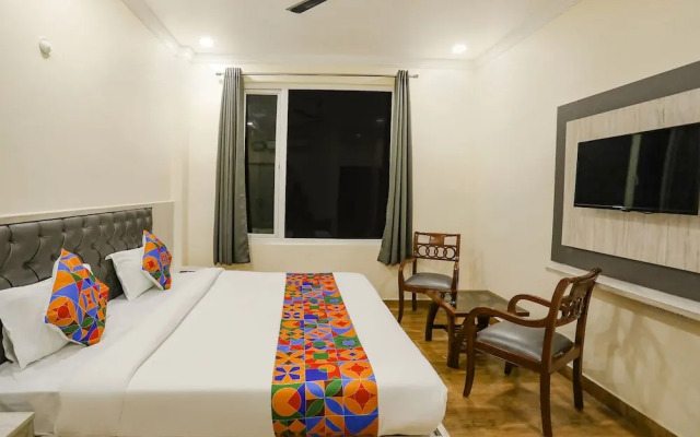 Fabexpress Trijal Inn