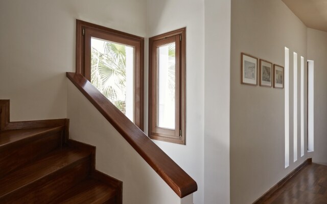Periscope Villa
