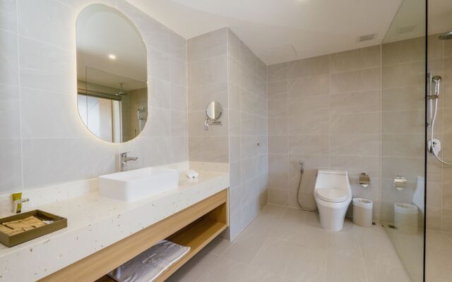 Aquamarine Cam Ranh - By Swandor