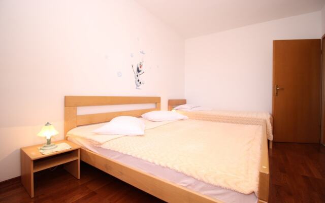 Apartments Ivona 5