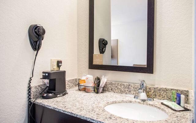 Sleep Inn Kansas City International Airport