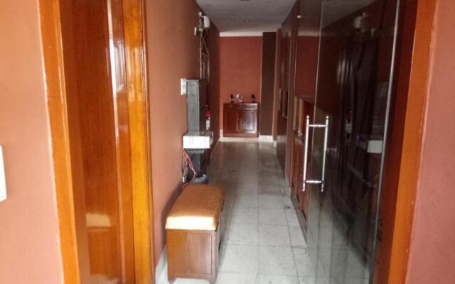 Service Apartments, Park Street, Calcutta