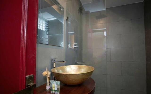 Swarga Heritage Hotel