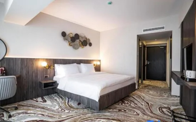 Ramada by Wyndham Bucharest Otopeni Airport