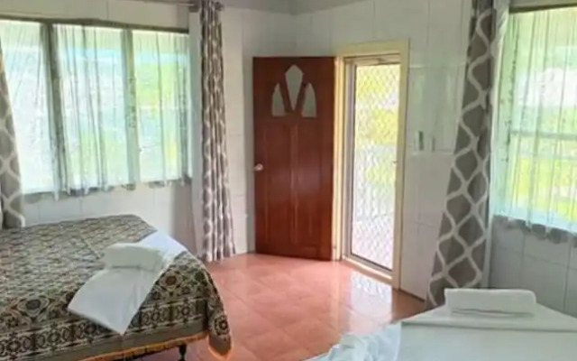 Maninoa Surf Accommodation