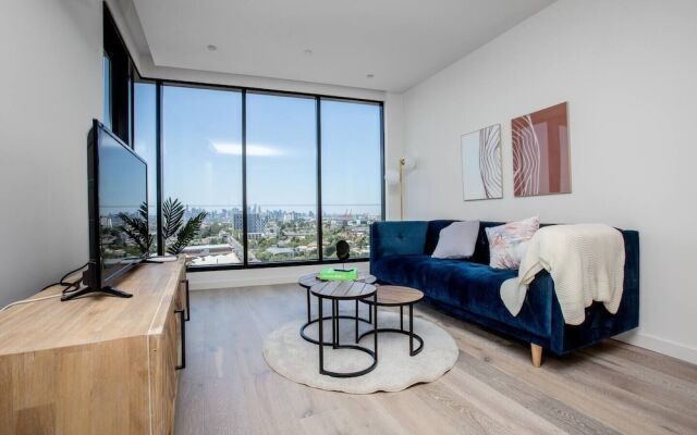 The Lively City 2bed 2 Bath APT @footscray