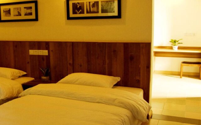 Nanning Travelling With Hostel (Min Sheng Lu)