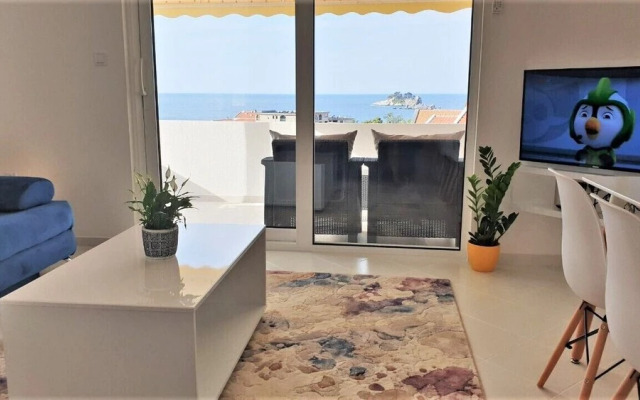 Beautiful Sea View Apartment