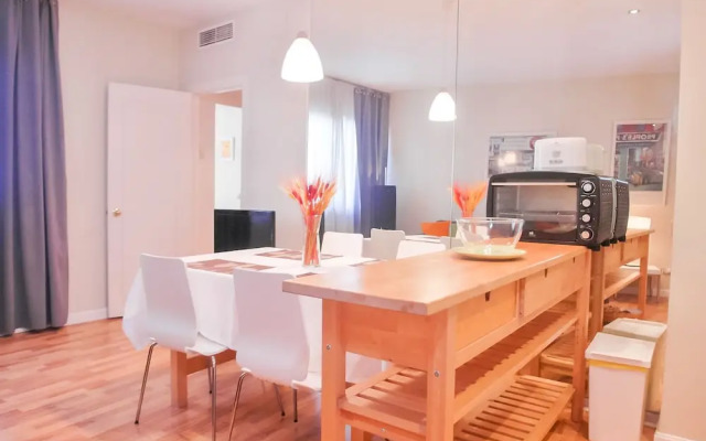 DFlat Escultor Madrid 608 Apartments