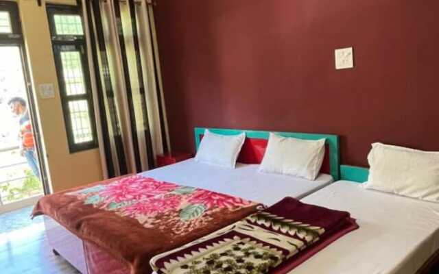 Goroomgo Girish Alay Homestay Uttarakhand