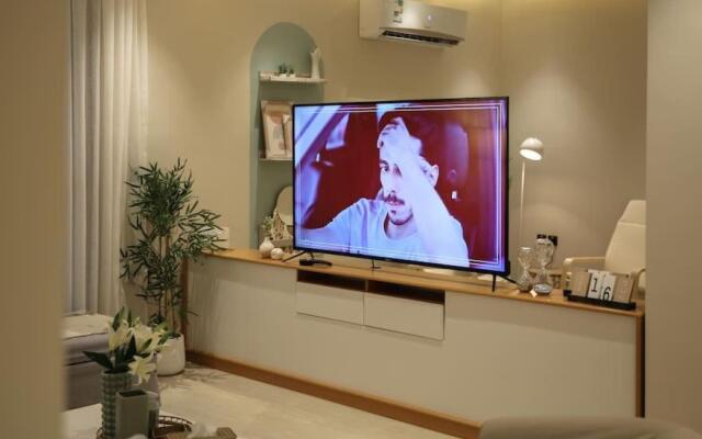 Well furniture 2 bedroom apartment