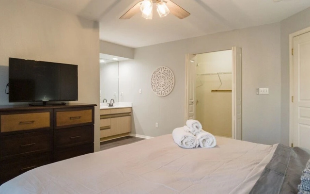 Meadowbrook 3-3 2 Bedroom Condo