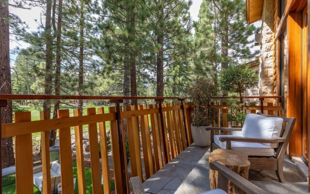 Obsidian 7 Deluxe 5000 sq ft House, Private Jacuzzi and Movie Theater, Close to Eagle by RedAwning