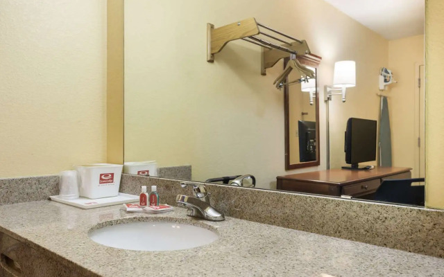 Econo Lodge Saint Robert