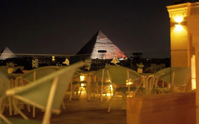 Crown Pyramids View Hotel